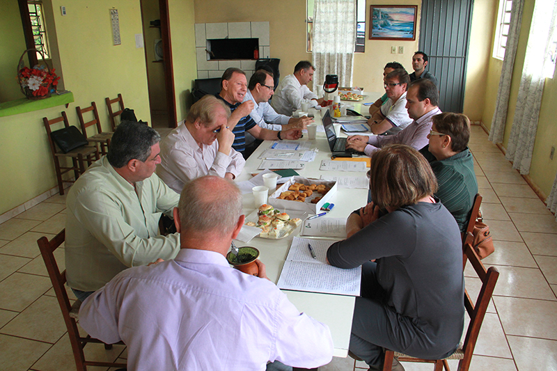 MUNICÍPIOS DISCUTEM FUTURO DO CIGRES